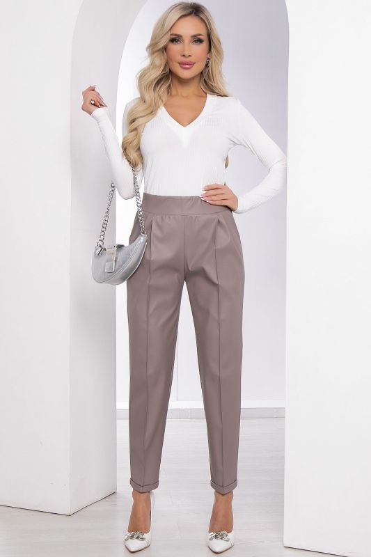 Beige eco-leather trousers B8587